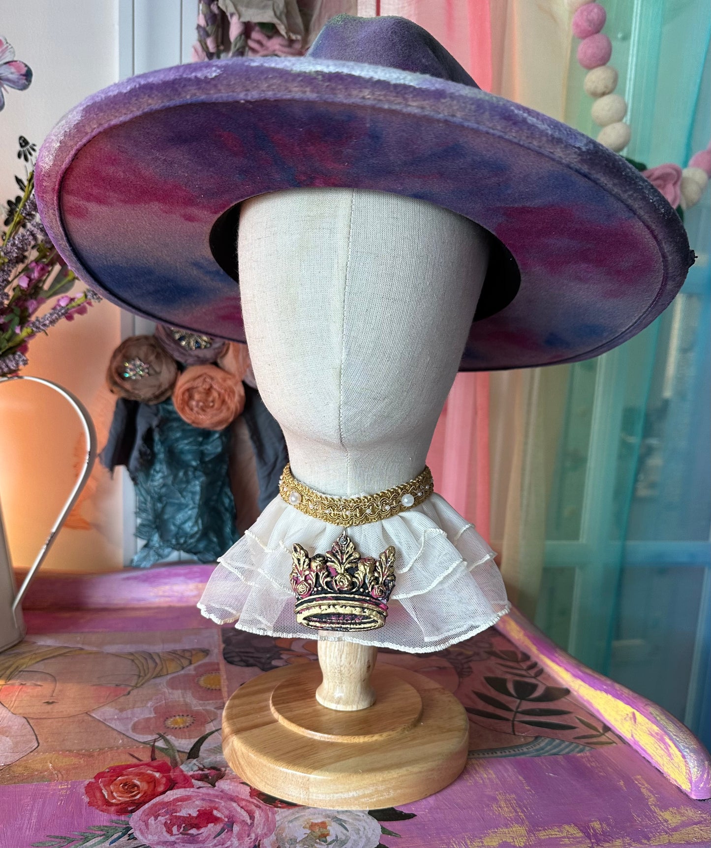 Royalty Choker