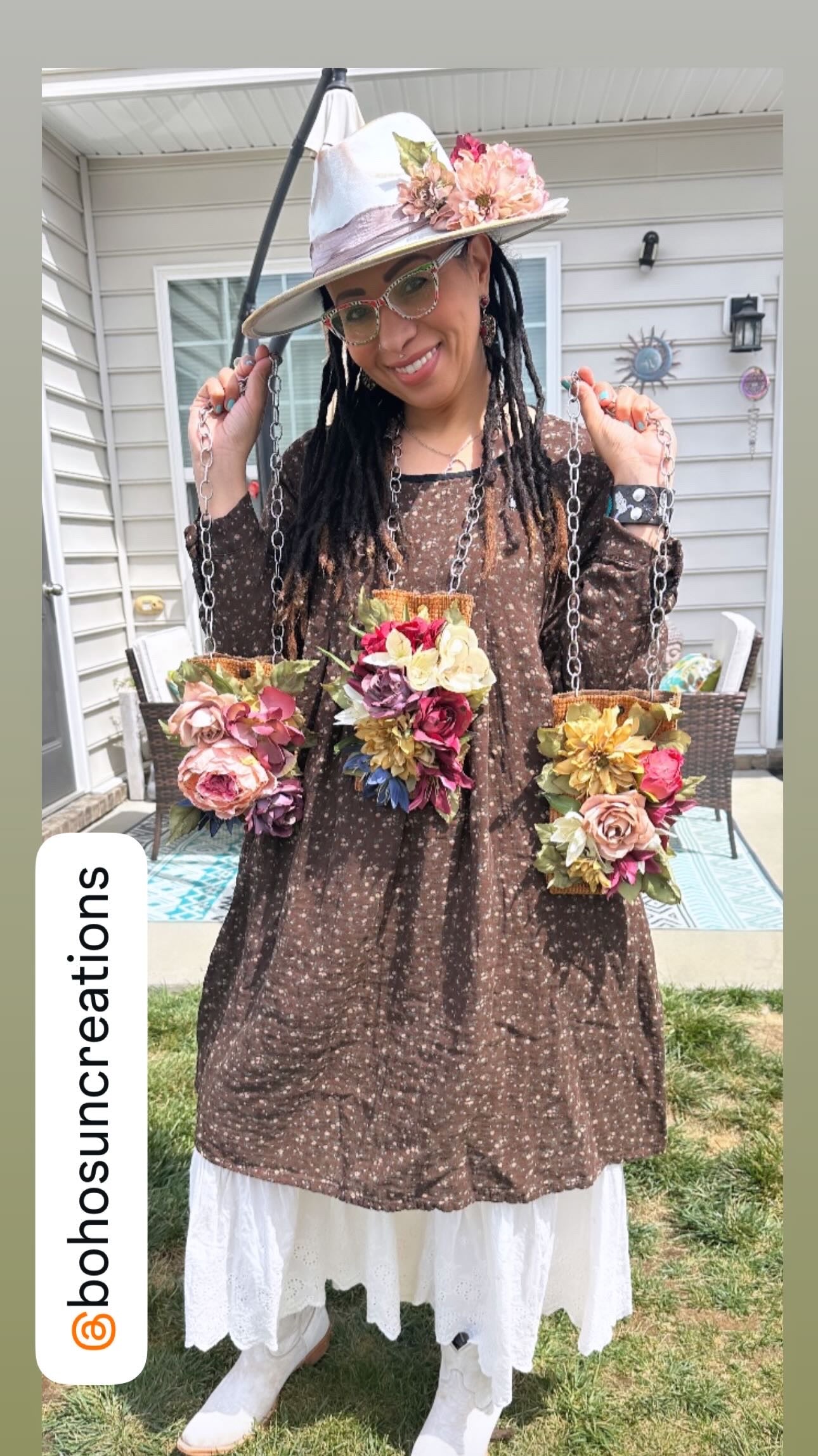 Floral Garden phone case necklace (2)
