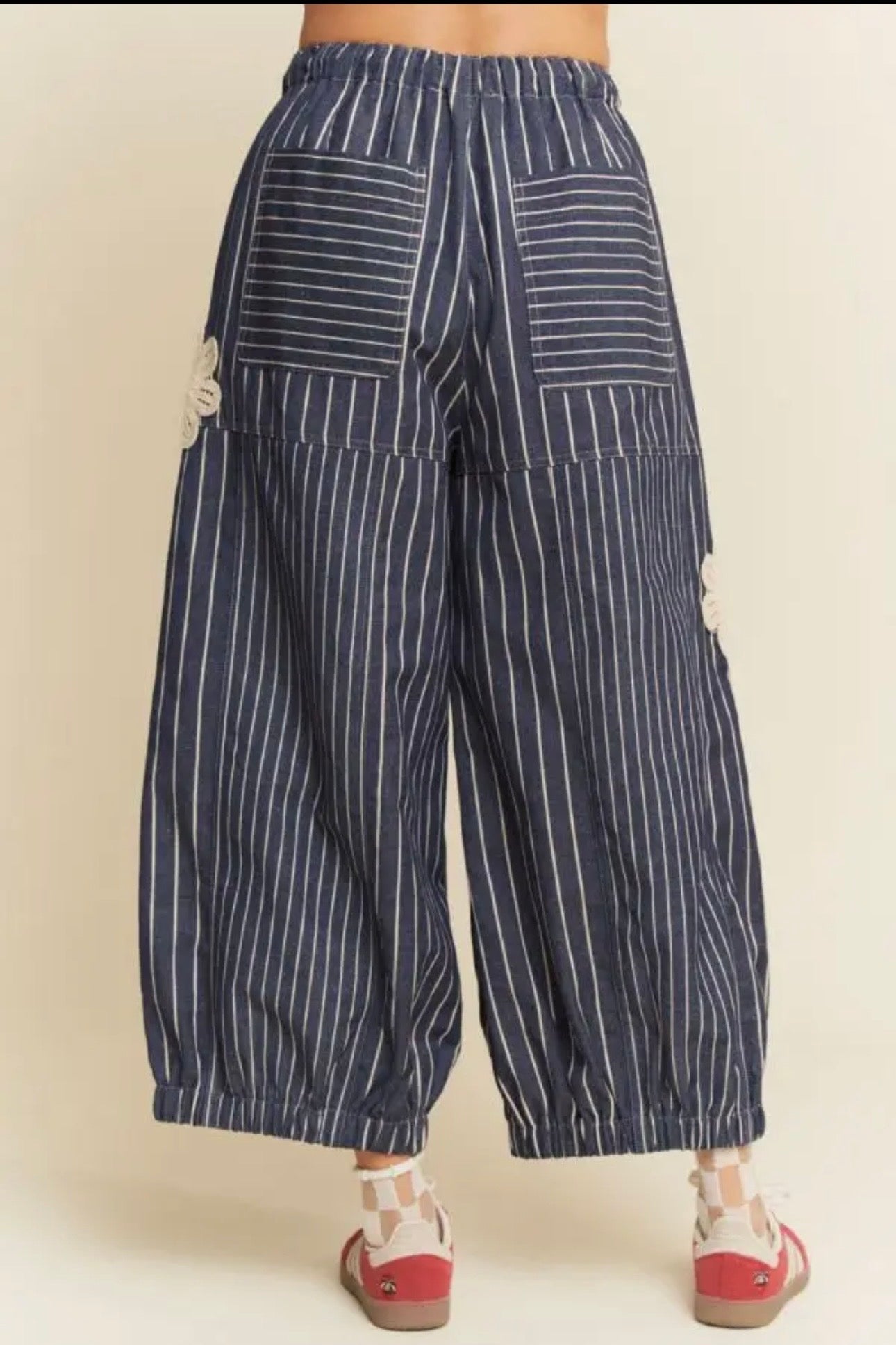Butterfly denim pant sz small